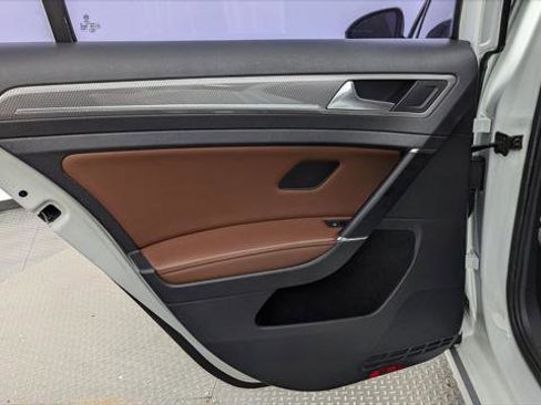 Used 2017 Volkswagen Golf Alltrack SEL image 16