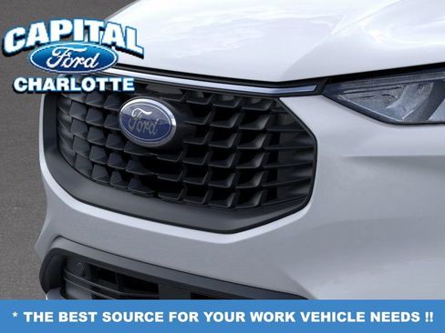 New 2025 Ford Escape Active image 17
