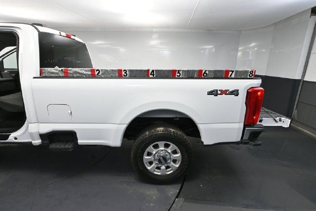 Used 2023 Ford F250 XLT AWD/4WD image 28