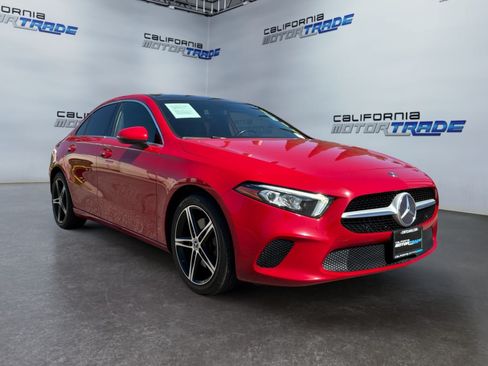 Used 2019 Mercedes-Benz A 220 image 3