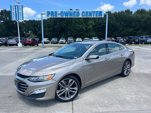 Used 2024 Chevrolet Malibu LT FWD image 2