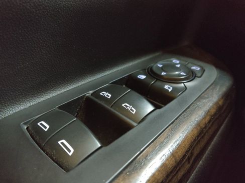 Used 2020 GMC Acadia Denali AWD/4WD image 27