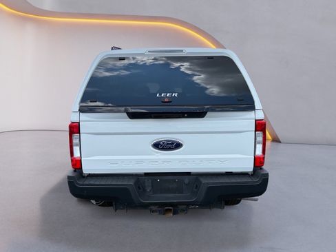 Used 2017 Ford F250 XL RWD image 4