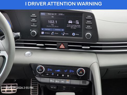 Used 2025 Hyundai Elantra Sport FWD image 19