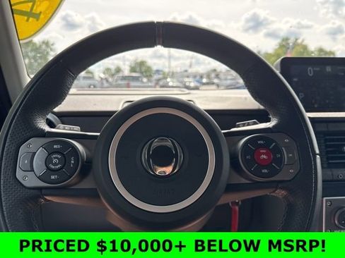 Used 2024 INEOS Grenadier Fieldmaster Edition image 10