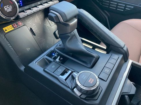 New 2026 Toyota 4Runner Limited image 19