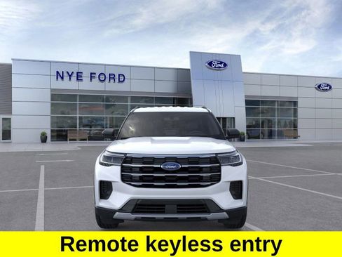 New 2025 Ford Explorer Active image 8