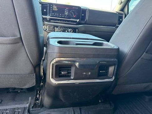 Used 2024 GMC Sierra 1500 Elevation w/ Preferred Package AWD/4WD image 32