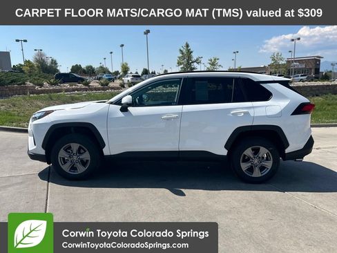 Used 2024 Toyota RAV4 XLE AWD/4WD image 4