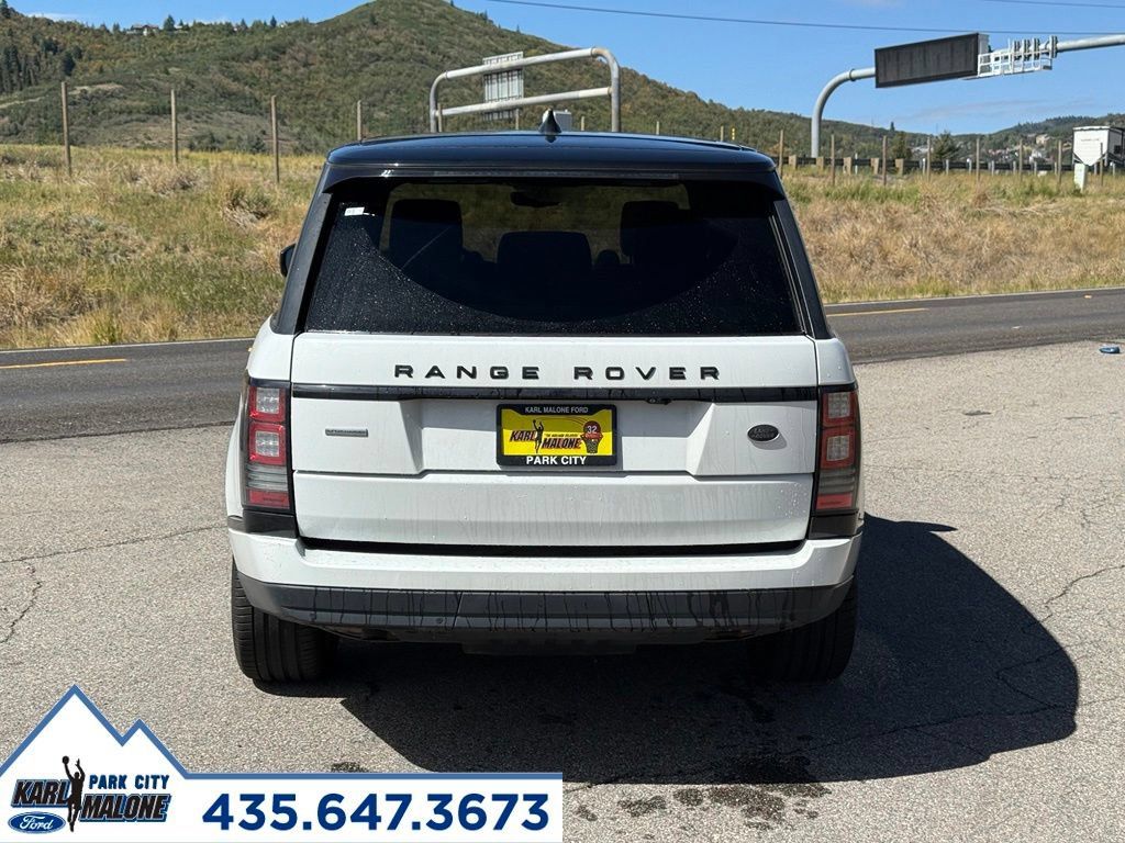 Used 2017 Land Rover Range Rover Supercharged AWD/4WD image 4