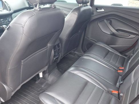 Used 2018 Ford Escape Titanium w/ Ford Safe & Smart Package AWD/4WD image 18
