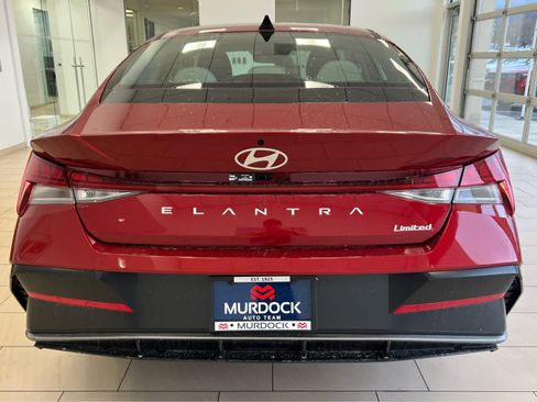 New 2026 Hyundai Elantra Limited image 9