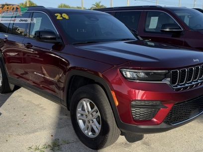 Used 2024 Jeep Grand Cherokee Laredo w/ Luxury Tech Group I