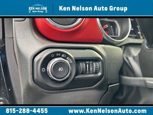 Used 2022 Jeep Wrangler Unlimited Rubicon image 30