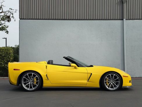 Used 2013 Chevrolet Corvette 427 w/ 1SB Preferred Equipment Group image 4