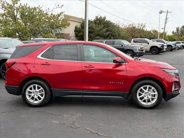 Used 2023 Chevrolet Equinox LT FWD image 2