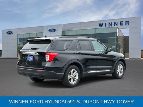 Certified 2023 Ford Explorer XLT RWD image 5
