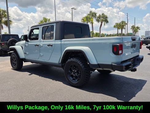 Used 2023 Jeep Gladiator Sport AWD/4WD image 5