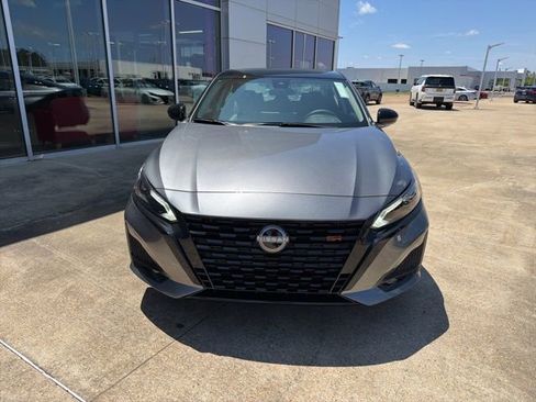 New 2026 Nissan Altima 2.5 SR FWD image 6