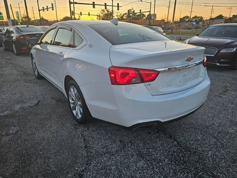 Used 2018 Chevrolet Impala LT FWD image 3