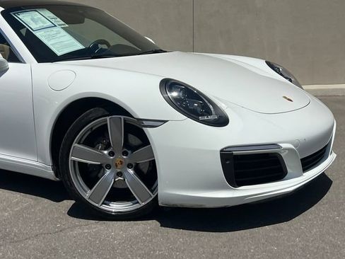 Used 2019 Porsche 911 Carrera RWD image 2