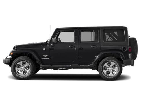 Used 2018 Jeep Wrangler Unlimited Sahara w/ Connectivity Group AWD/4WD image 4