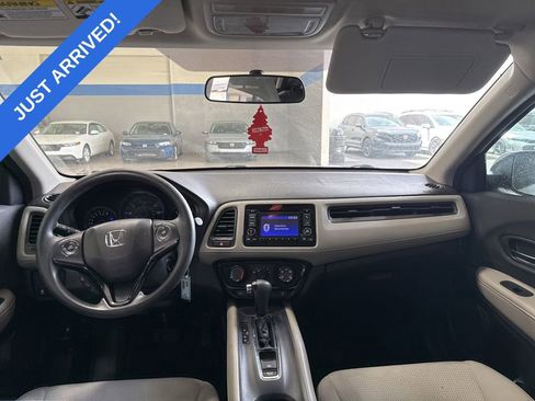 Used 2021 Honda HR-V LX image 5
