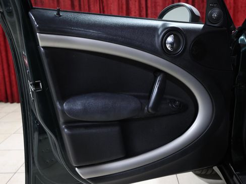 Used 2012 MINI Cooper Countryman FWD image 11