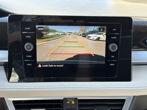 New 2026 Volkswagen Taos SE FWD image 27