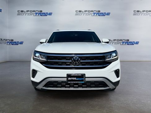 Used 2021 Volkswagen Atlas Cross Sport SE image 2