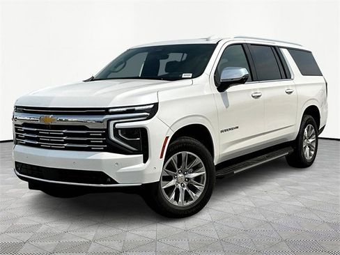 New 2025 Chevrolet Suburban Premier image 3