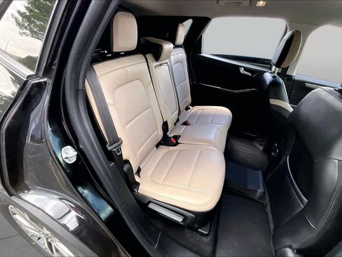 Used 2022 Ford Escape SEL FWD image 17