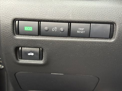 Certified 2024 Nissan Sentra S image 15