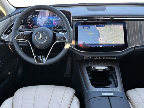 New 2026 Mercedes-Benz E 350 4MATIC Sedan image 22