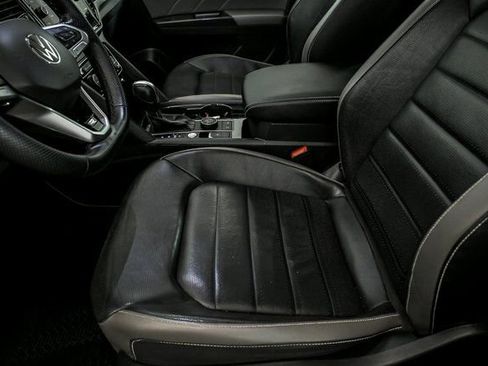 Used 2022 Volkswagen Atlas SEL Premium image 11