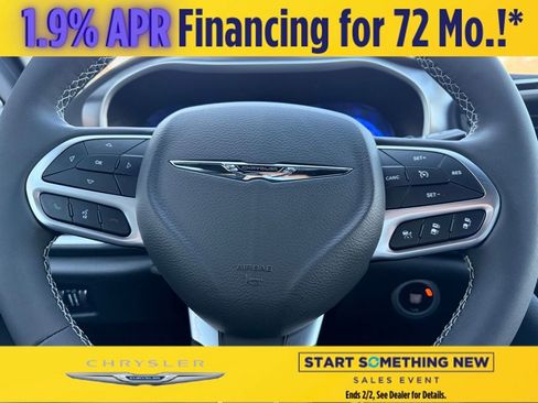 New 2026 Chrysler Pacifica Select image 19