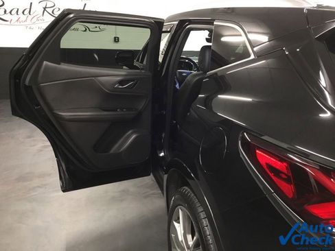 Used 2019 Chevrolet Blazer Premier w/ Sun and Wheels Package AWD/4WD image 28