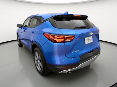 Used 2025 Chevrolet Blazer LT image 6