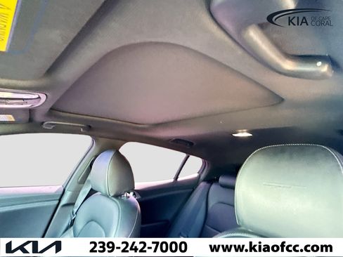 Certified 2022 Kia Stinger GT1 image 25