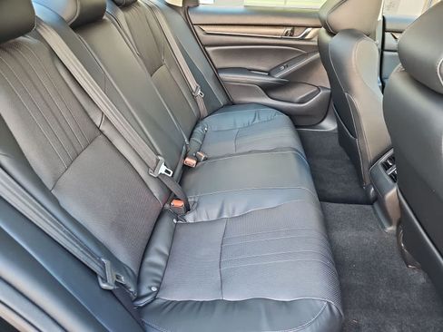 Used 2018 Honda Accord EX-L image 17