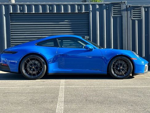Used 2026 Porsche 911 Carrera 4 GTS AWD/4WD image 9