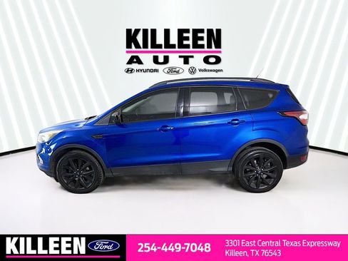 Used 2018 Ford Escape SEL w/ SEL Sport Appearance Package image 4