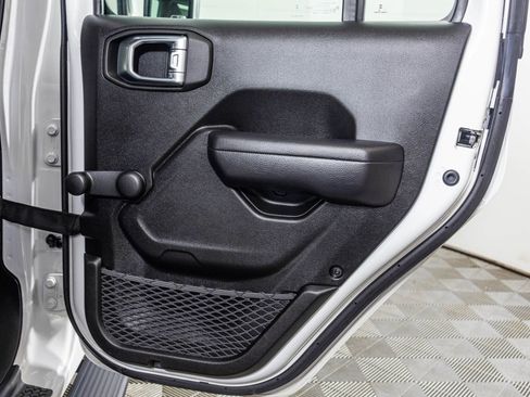 Used 2023 Jeep Gladiator Sport w/ Trailer Tow Package image 40