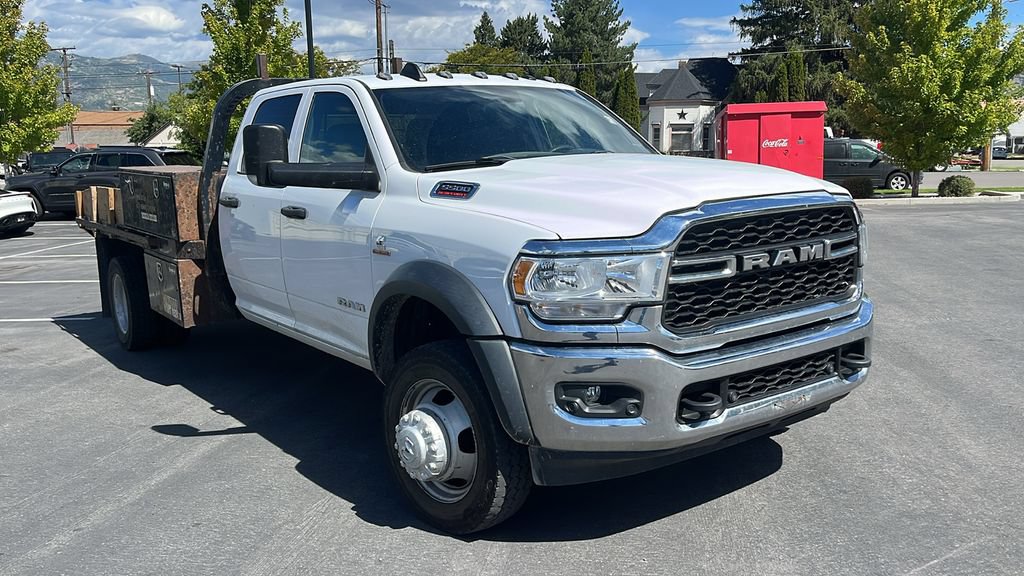 Used 2022 RAM 5500 Tradesman w/ Chrome Appearance Group AWD/4WD image 3