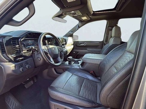 Used 2023 Chevrolet Silverado 1500 ZR2 w/ Technology Package image 14