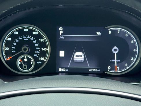 Used 2023 Genesis GV70 2.5T w/ Advanced Package image 20