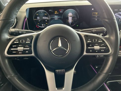 Used 2021 Mercedes-Benz GLB 250 GLB 250 image 11
