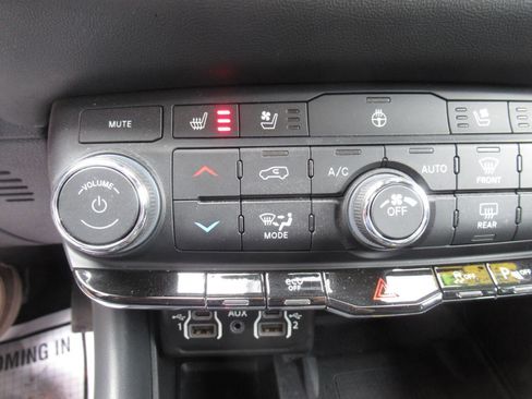 Used 2023 Dodge Durango R/T w/ Blacktop Package image 28