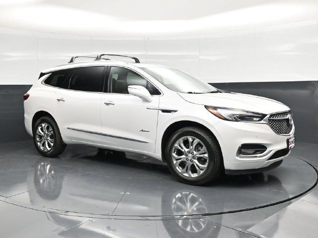 Used 2020 Buick Enclave Avenir w/ Avenir Technology Package AWD/4WD image 3