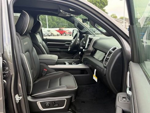 New 2026 RAM 1500 Laramie AWD/4WD image 26